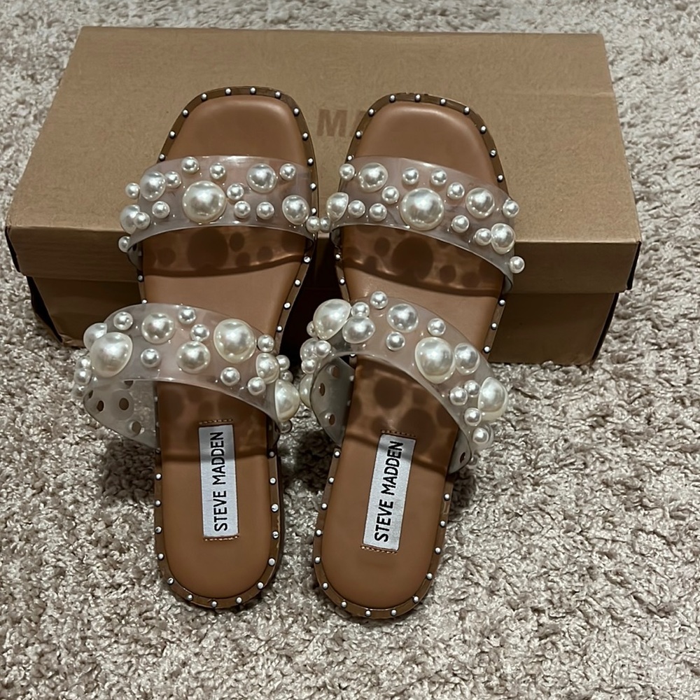 Steve Madden pearl sandals